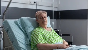 Co dzieje się z ciałem człowieka kilka tygodni, dni i godzin przed śmiercią? Wyjaśnia lekarka medycyny paliatywnej