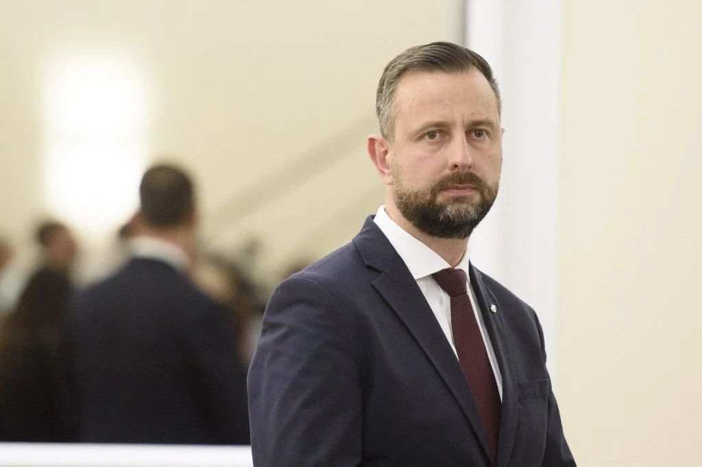 Wraca temat reparacji. Szef MON: Będzie o to łatwiej niż wcześniej Wraca temat reparacji. Szef MON: Będzie o to łatwiej niż wcześniej