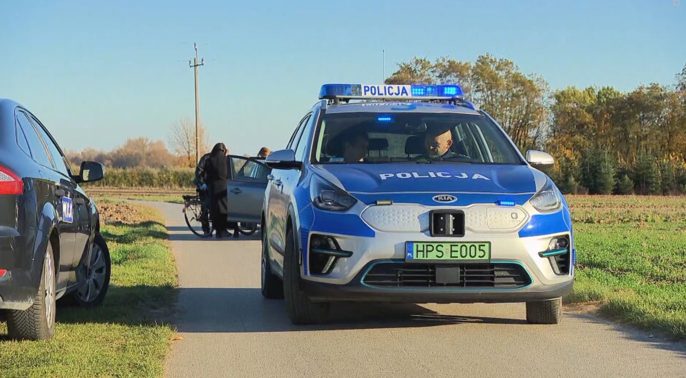 Świętokrzyskie. Mężczyzna postrzelony przez policjantów koło cmentarza Świętokrzyskie. Mężczyzna postrzelony przez policjantów koło cmentarza