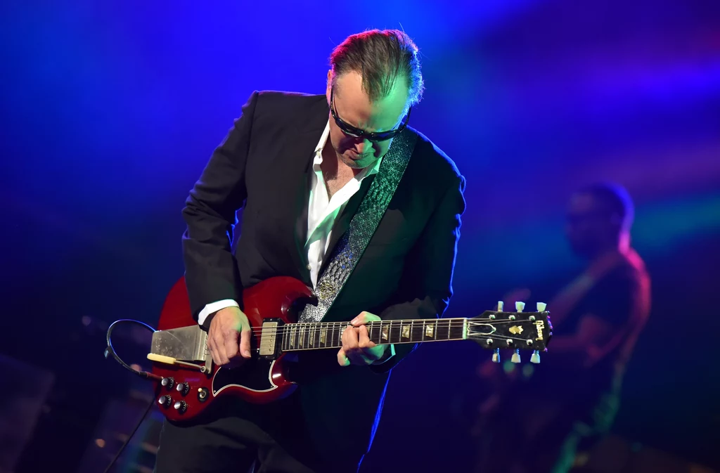 Joe Bonamassa jest gitarową podporą Black Country Communion