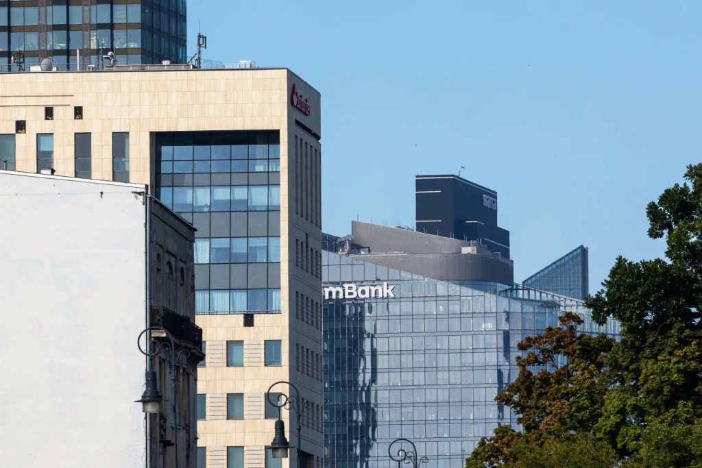 mBank w III kwartale utworzył niemal 971 mln zł rezerw na ryzyko prawne kredytów we frankach