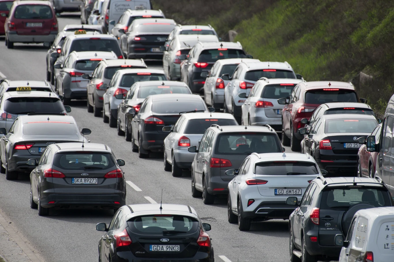 Polacy wracają z długiego weekendu Polacy wracają z długiego weekendu