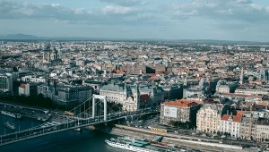 Gdzie na city break w listopadzie? Tu dolecisz w godzinę z Krakowa i nie wydasz fortuny 