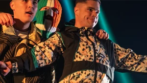 Kadr z filmu "Kneecap. Hip-hopowa rewolucja"