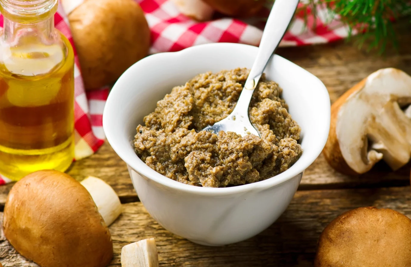 Smaczna pasta grzybowa idealna do kanapek i nie tylko Smaczna pasta grzybowa idealna do kanapek i nie tylko