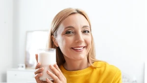 Jedz i pij, aby wzmocnić kości. Na liście nie tylko mleko i nabiał