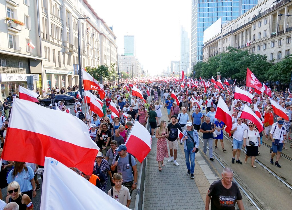 Święto niepodległości to nie tylko czas na celebrację. Zastanów się, jak możesz zadbać o nasz kraj