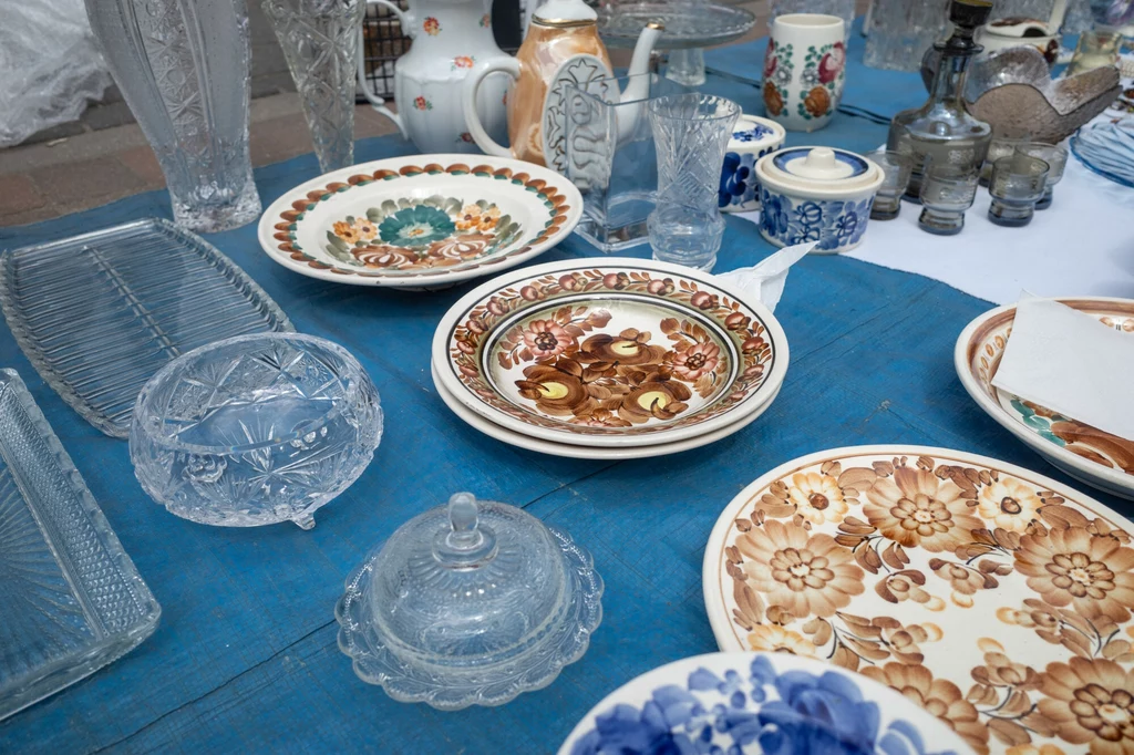Przedmioty z PRL: na porcelanie i szkle można sporo zarobić, znamy konkretne kwoty