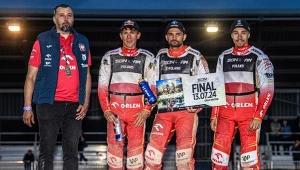 Polski gwiazdor skreślony. 16,5 tysiąca euro kary, wieża Eiffla w tle