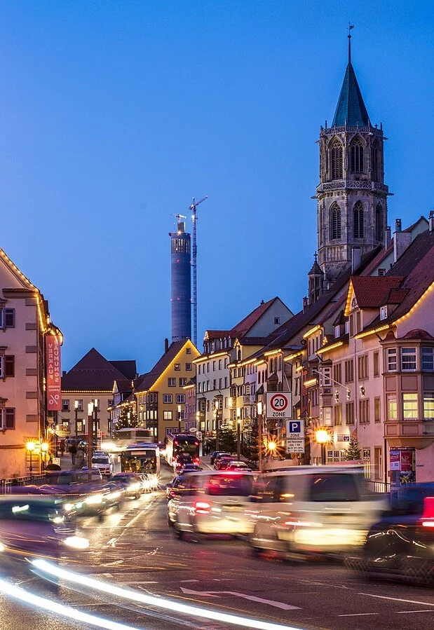 TK Elevator Testturm w krajobrazie Rottweil