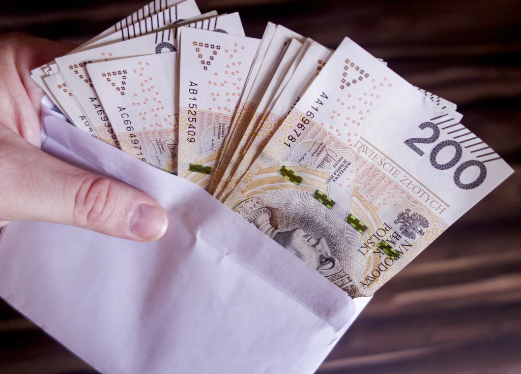 Pracodawca spóźnia się z wypłatą? Zapłaci gigantyczną karę  