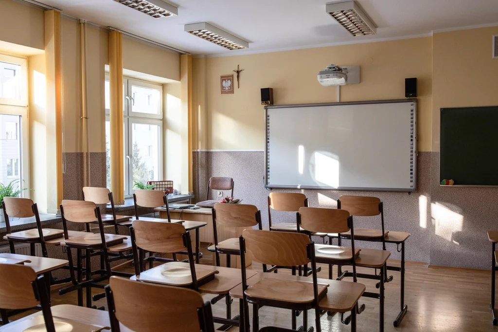 Czy ocena z religii i etyki liczy się do średniej? MEN zabrało głos.