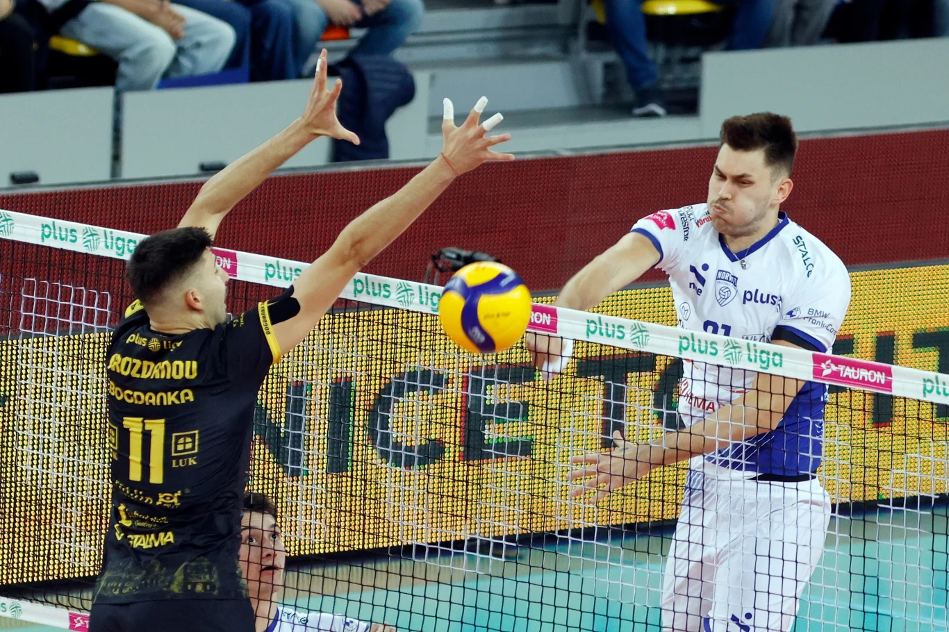 Atakuje Sebastian Adamczyk ze Steam Hemarpol Norwidu Częstochowa