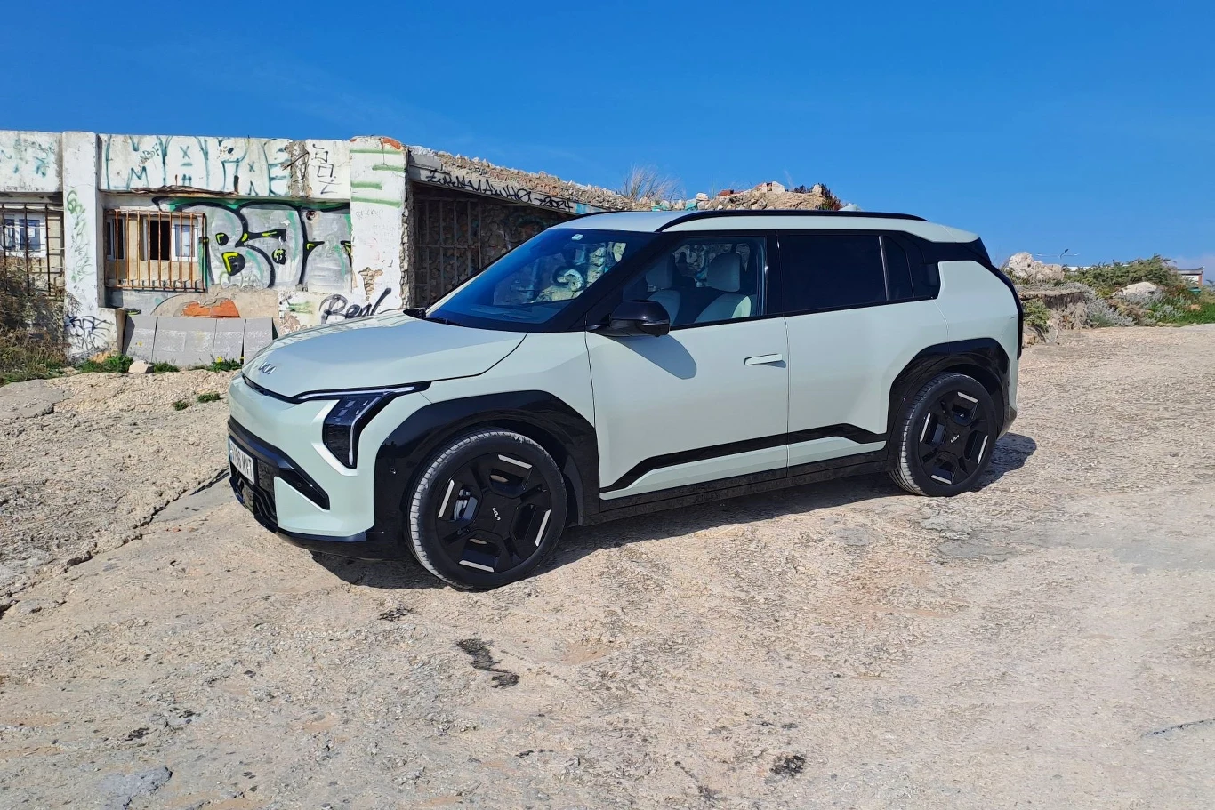 Kia EV3 oferuje imponuje zasięgiem. Wygrywa z każdym konkurentem. Kia EV3 oferuje imponuje zasięgiem. Wygrywa z każdym konkurentem.