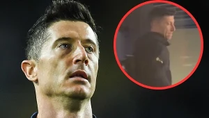 Robert Lewandowski po meczu wyraźnie utykał / X/AdriaAlbets