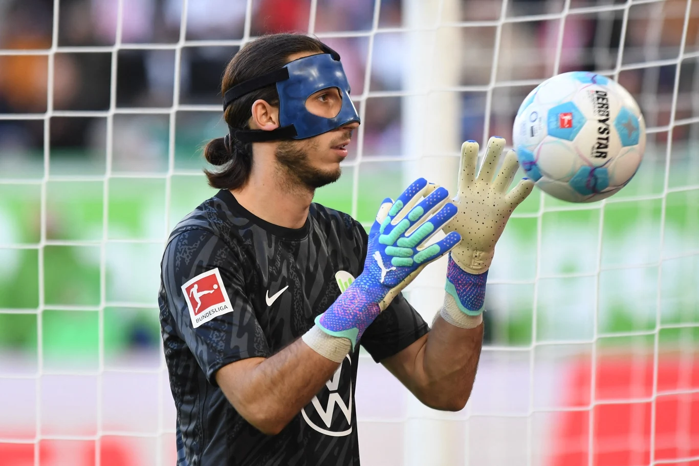 Kamil Grabara Kamil Grabara