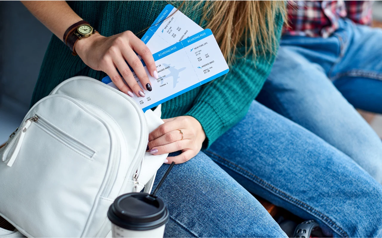 Pamiętaj o odprawie i biletach lotniczych