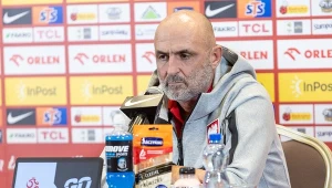 Michał Probierz podczas konferencji prasowej