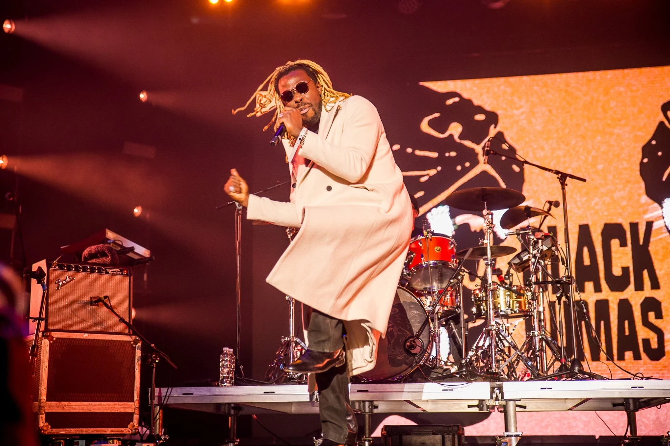 Black Pumas na scenie Inside Seaside 2024 Black Pumas na scenie Inside Seaside 2024