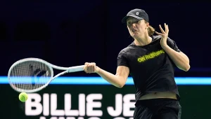 Iga Świątek na treningu przed finałami BJKC 2024. Pierwszy mecz już w środę