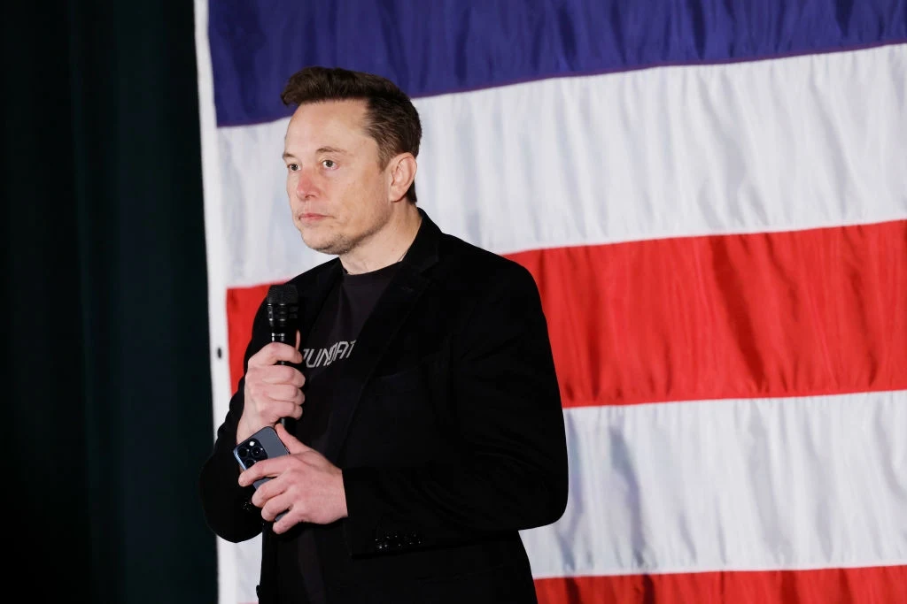 Elon Musk aktywnie angażował się w kampanię Donalda Trumpa Elon Musk aktywnie angażował się w kampanię Donalda Trumpa