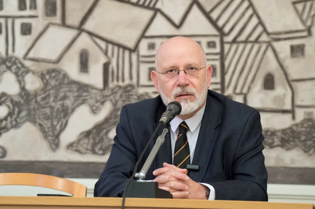 Trybunał Stanu. Maciej Świrski dostał wezwanie. Jest odpowiedź szefa KRRiT / zdj. podglądowe Trybunał Stanu. Maciej Świrski dostał wezwanie. Jest odpowiedź szefa KRRiT / zdj. podglądowe