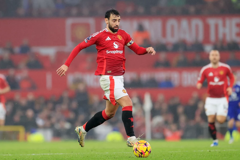 Bruno Fernandes w barwach Manchesteru United Bruno Fernandes w barwach Manchesteru United