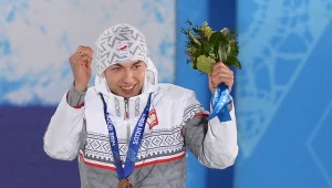 Zbigniew Bródka ze złotym medalem zimowych igrzysk olimpijskich w Soczi (2014)