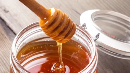 Sztuczny miód wygląda apetycznie, ale nie może się równać z naturalnym produktem