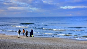 Nadmorskie uzdrowisko idealne na jesień i zimę. Dużo jodu, a ceny turnusów już od 800 zł 