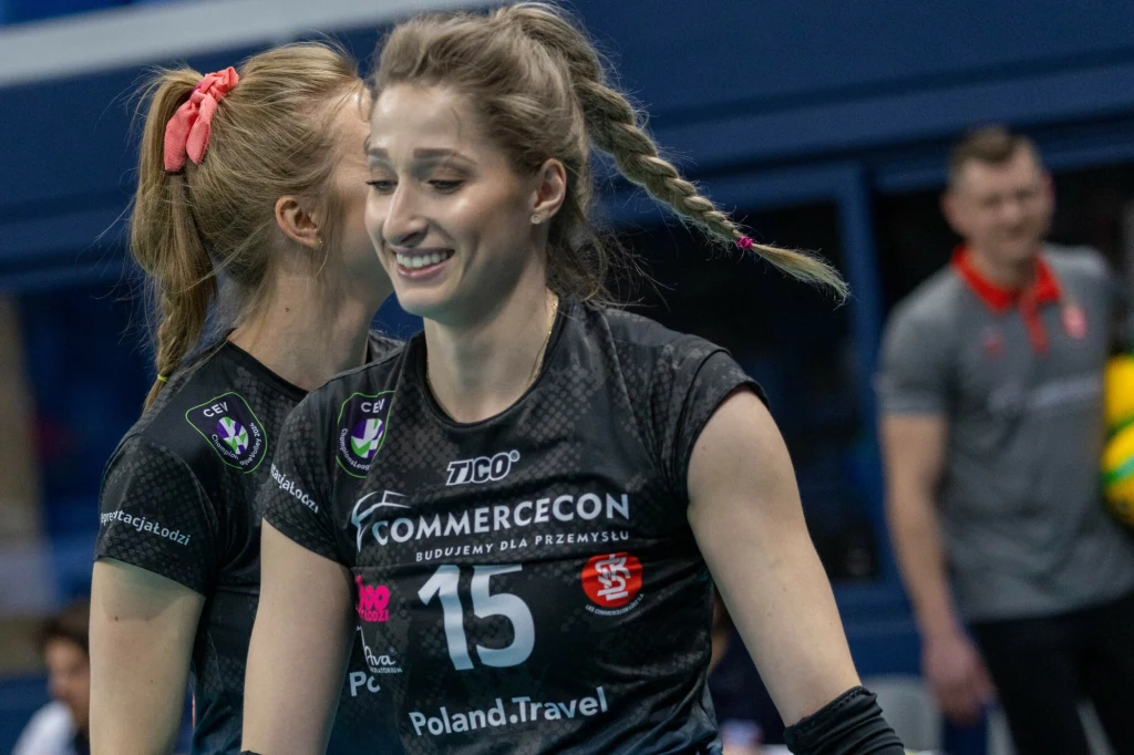 Klaudia Alagierska Klaudia Alagierska i jej koleżanki z ŁKS Commercecon rozbiły rywalki z Hiszpanii. Radomka pokonała z kolei przeciwnika z Czech