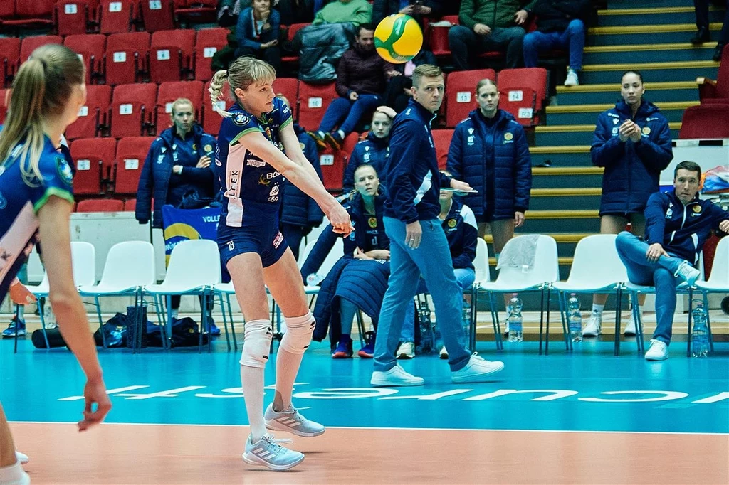 Julita Piasecka w czasie meczu z Voluntari Julita Piasecka w czasie meczu z Voluntari