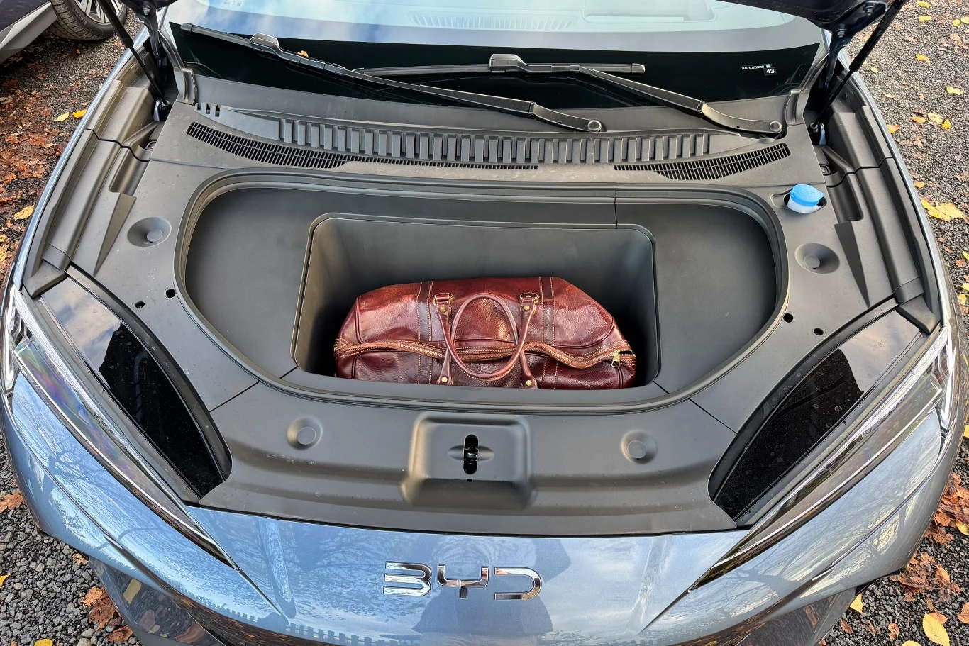 Oprócz 520-litrowego bagażnika dostajemy jeszcze 58-litrowy schowek pod maską