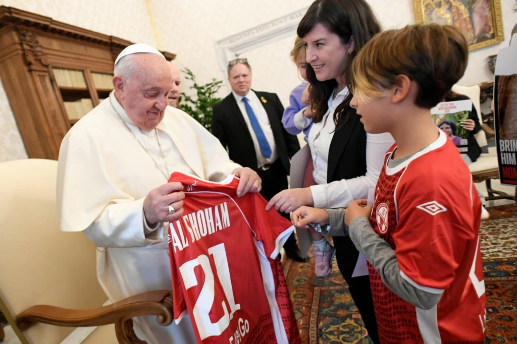 Papież spotkał się z byłymi zakładnikami Hamasu