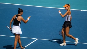 Sara Sorribes Tormo i Magda Linette podczas wspólnego meczu deblowego. Miami, 30.03.2022 r.