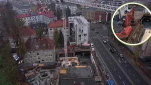 Przy jeden z olsztyńskich kamienic powstaje blok. Mieszkańcy poszli do sądu. Źródło: "Interwencja"