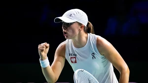 Świątek odpowiedziała na pogoń Badosy. Polki w ćwierćfinale BJK Cup Finals