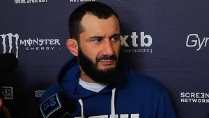 Mamed Chalidow ogłasza. Na godziny przed walką