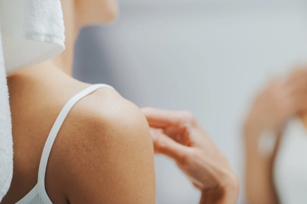 Prawidłowe pH skóry jest niezwykle istotne dla utrzymania jej w dobrej kondycji. Co zaburza równowagę pH? Prawidłowe pH skóry jest niezwykle istotne dla utrzymania jej w dobrej kondycji. Co zaburza równowagę pH?