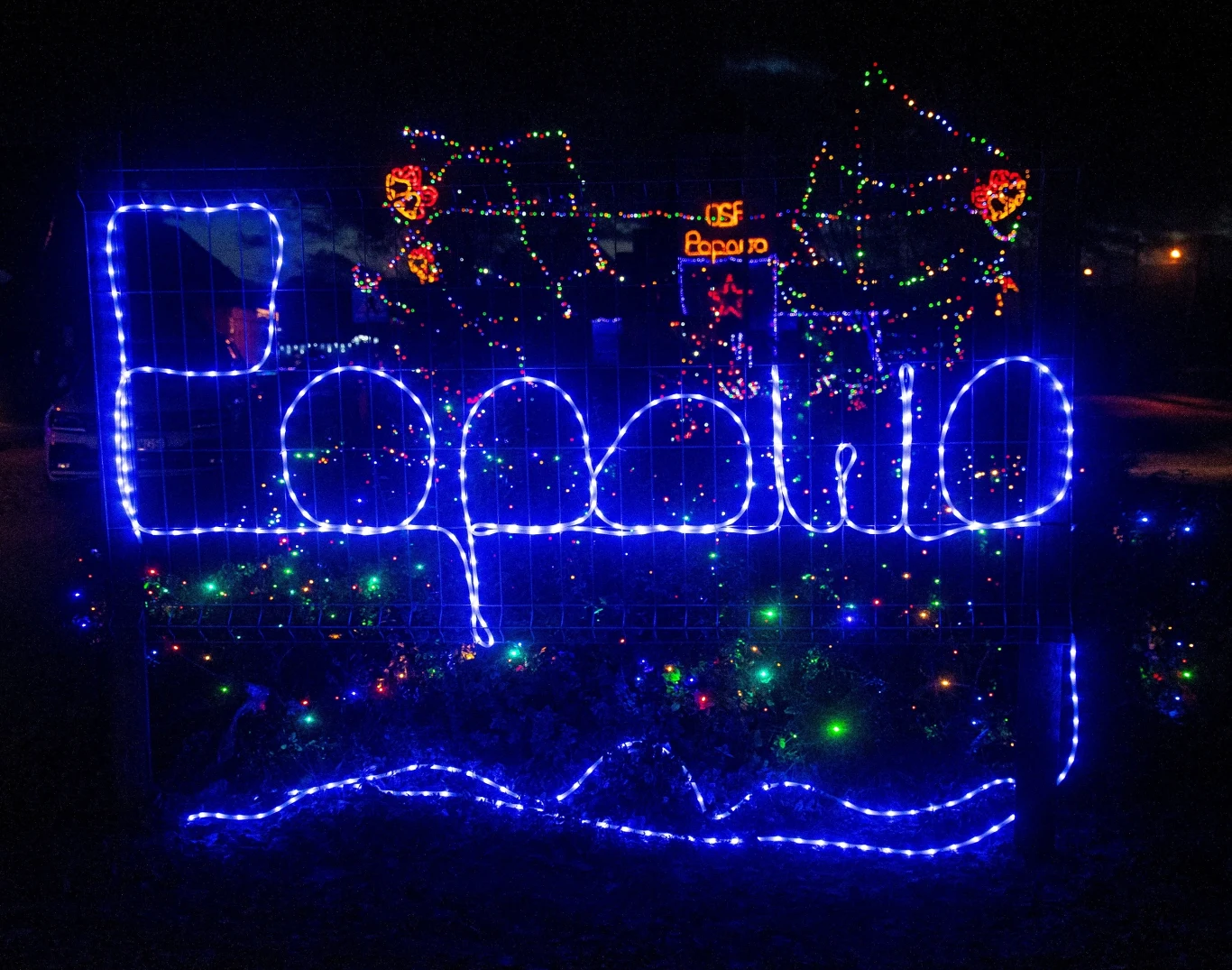 Popowo zachwyca świątecznymi iluminacjami. Co roku malutką wieś odwiedzają turyści z różnych zakątków Polski.