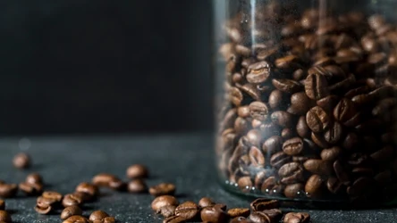 Jak przechowywać kawę? Lepiej nie trzymać jej w lodówce.