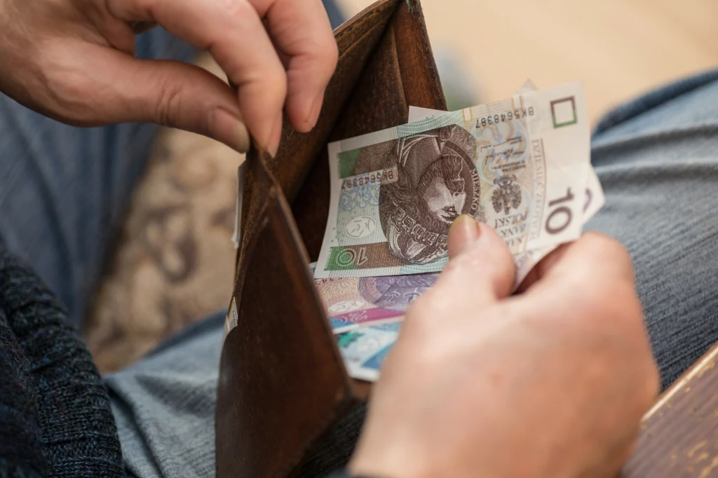 Dynamika wzrostu wynagrodzeń spowolni - prognozuje NBP