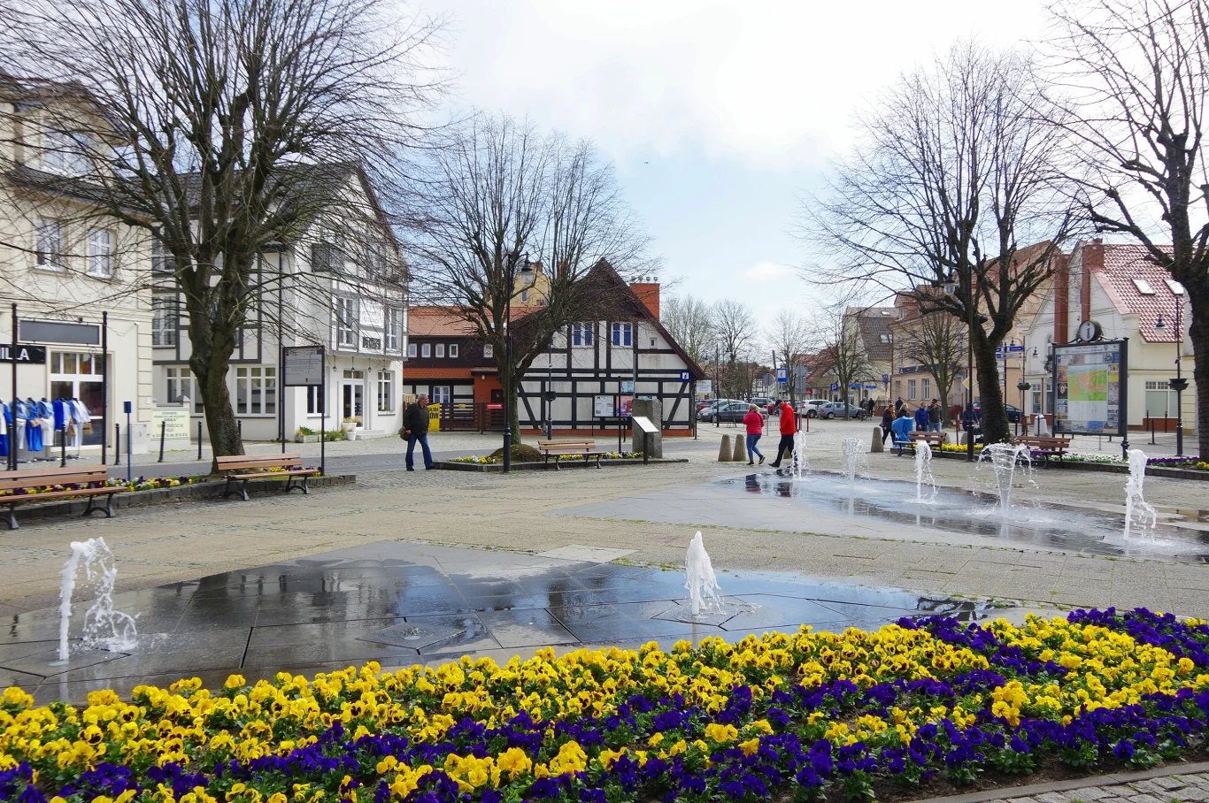 Ustka oferuje wiele miejsc idealnych na nieśpieszne spacery. 