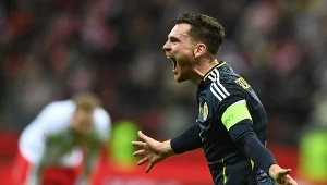 Piłkarz reprezentacji Szkocji Andy Robertson cieszy się z gola podczas meczu grupy A1 Ligi Narodów z Polską