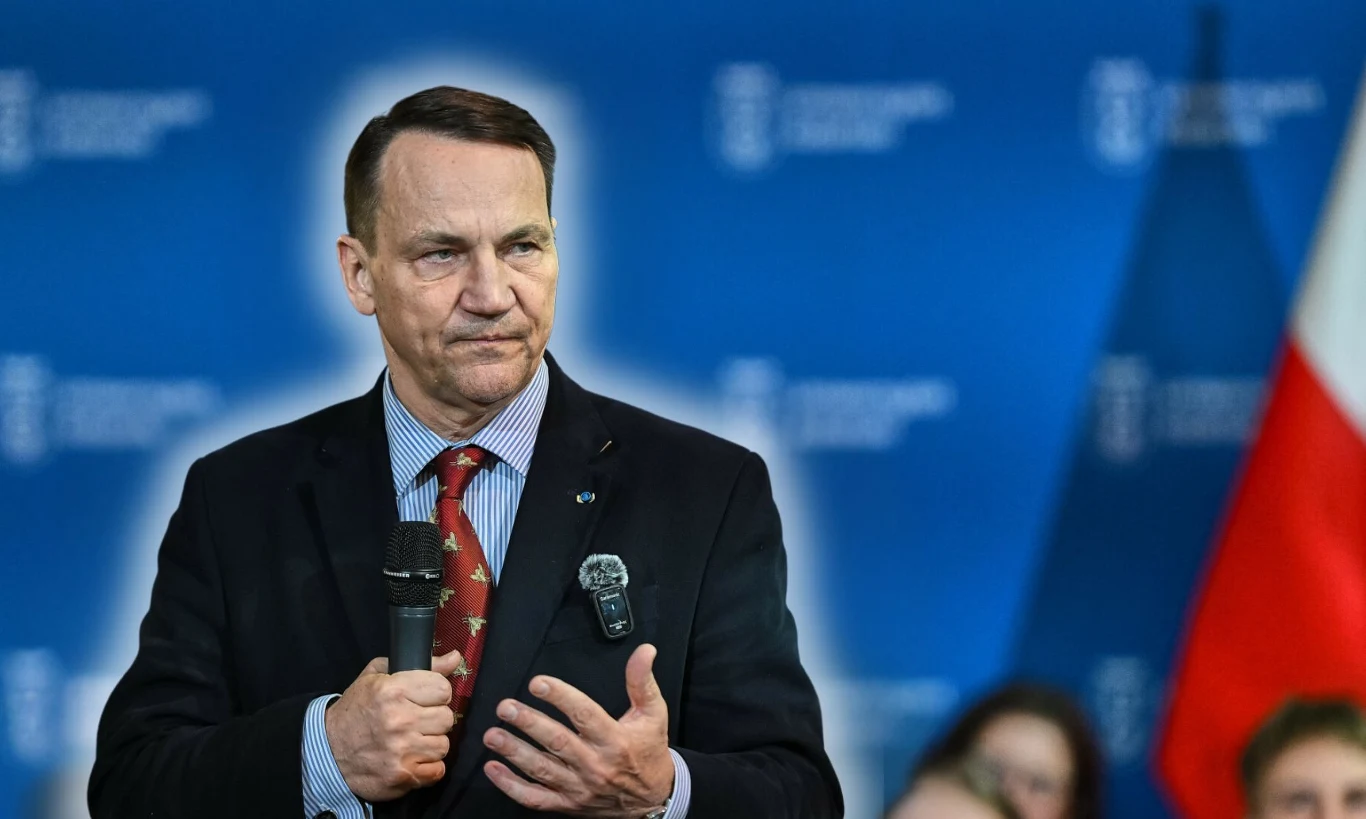 Radosław Sikorski ocenił sondaż KO. "Jest trochę dziwny" Radosław Sikorski ocenił sondaż KO. "Jest trochę dziwny"