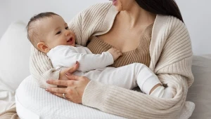 Karmienie piersią to jedna ze strategii wspierania rozwoju mikrobioty jelitowej u niemowląt