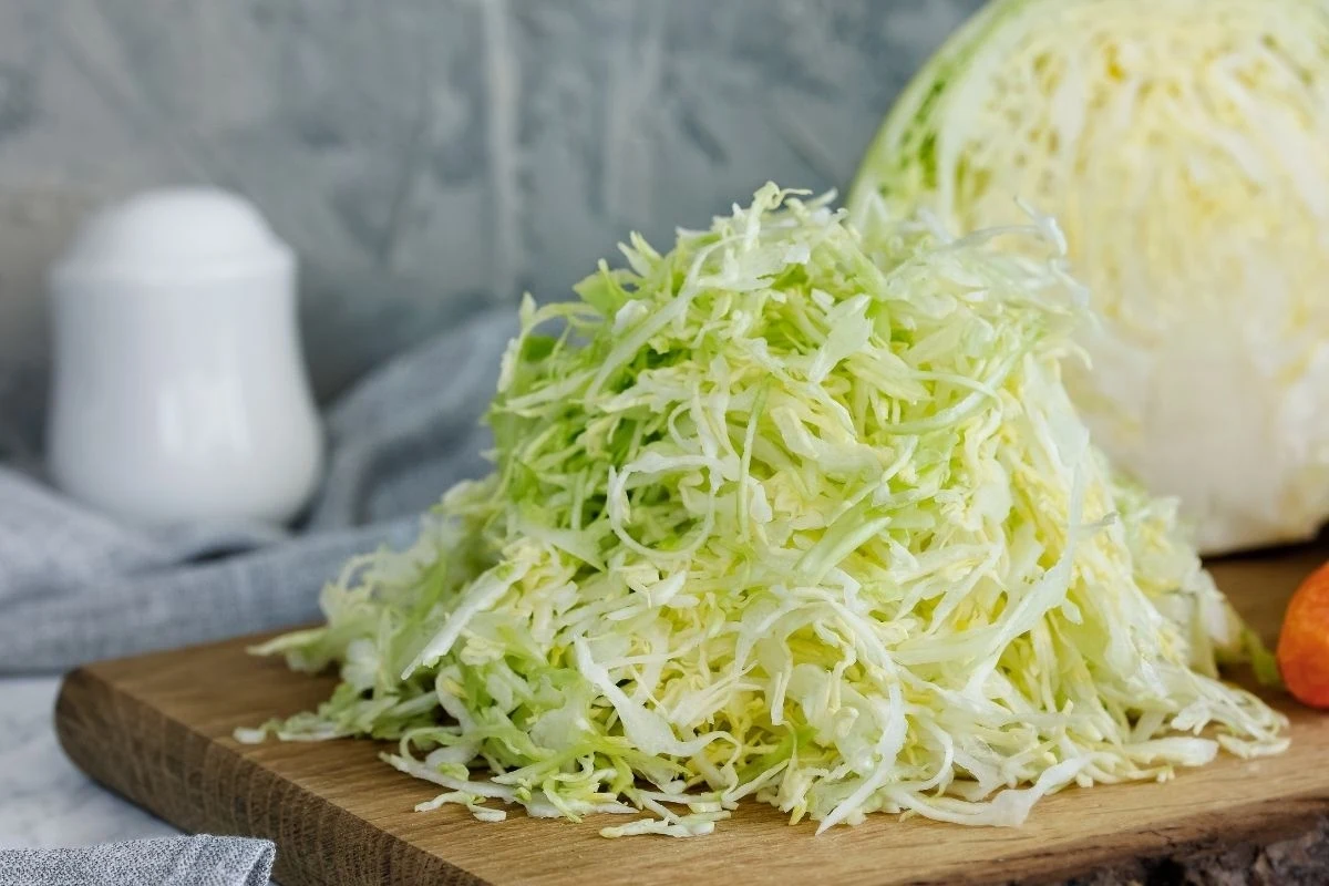 Pamiętajmy, by drobno poszatkować kapustę