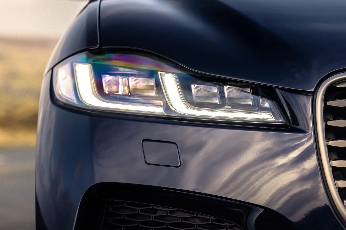 Jaguar Land Rover z ogromną stratą. Powodem cyberatak Legendarna marka kończy ze sprzedażą aut w swojej ojczyźnie. Do 2026 roku.