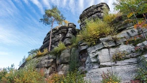 To idealne miejsce na listopadową wycieczkę. Lwówecka Szwajcaria leży w Polsce i przyciąga turystów z wielu krajów