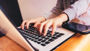 Moskiewska firma zaproponowała 7-letniemu programiście kierownicze stanowisko. Będzie na niego czekało 7 lat. Zdjęcie ilustracyjne